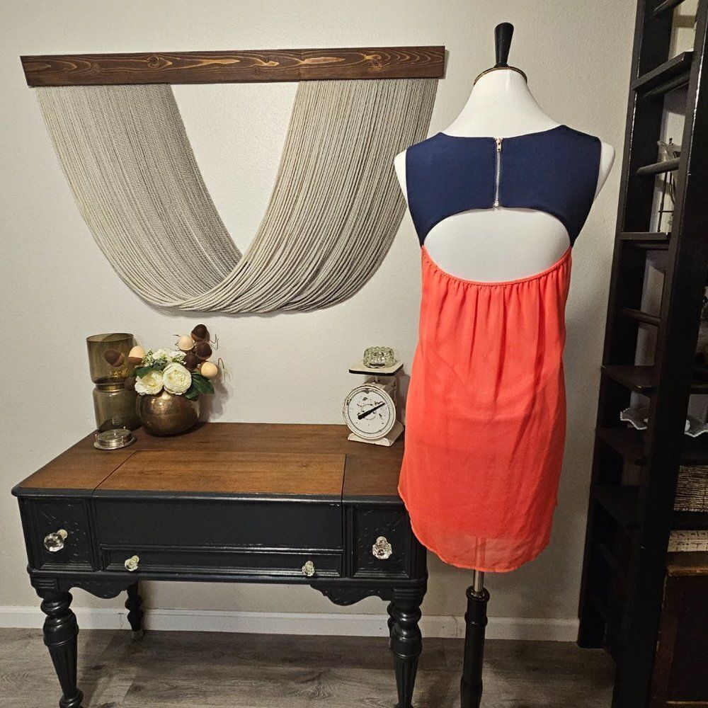 Emmelee Coral & Navy Dress Sz M - Picture 3 of 4